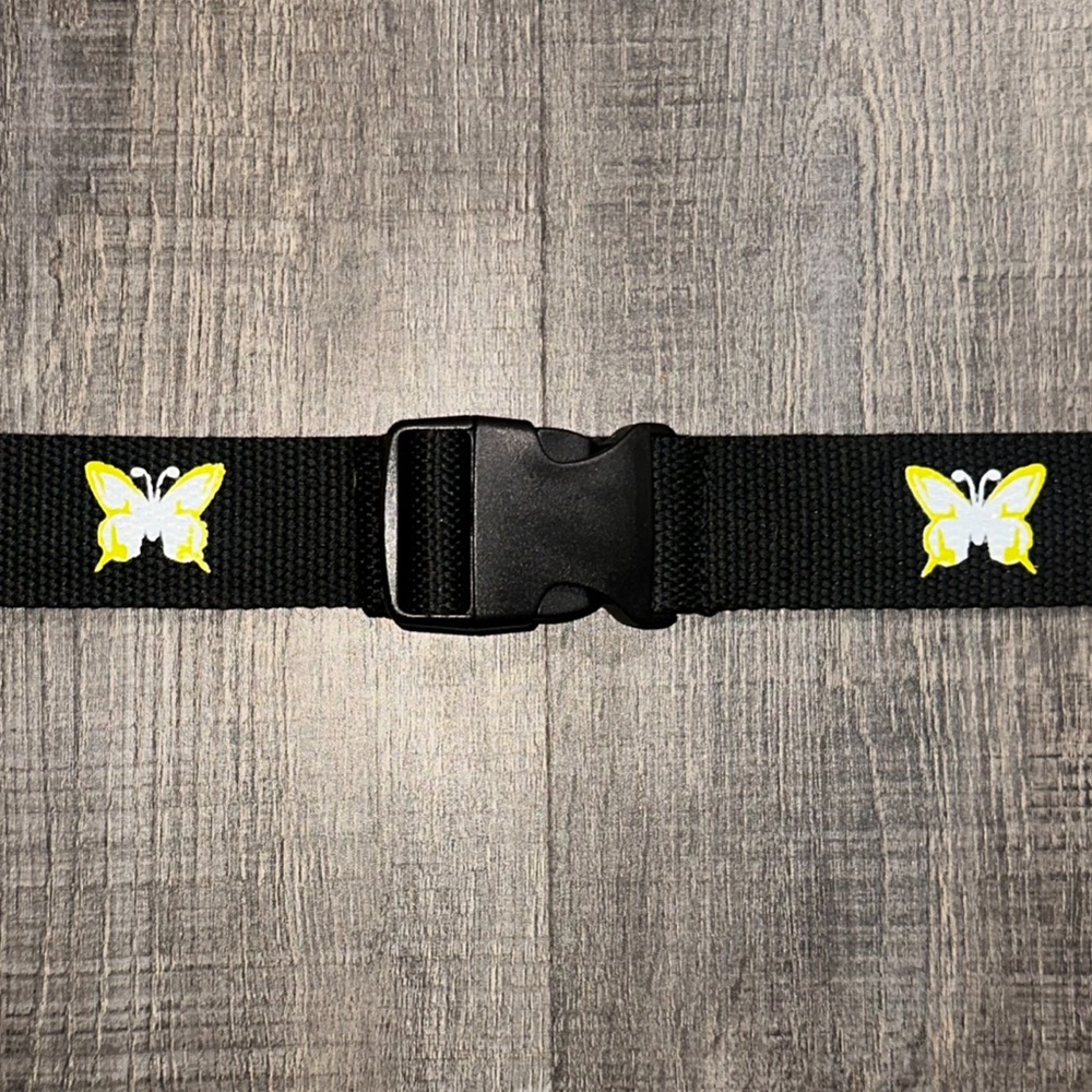 💞 Women’s One Size Adjustable Up To XXL 53” Black & Yellow Butterfly Woven Belt